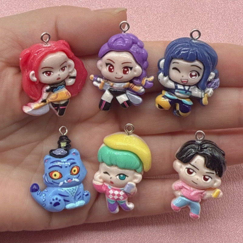 Resin Art Gift Ideas - 10 Stück Cartoon-Anhänger aus Kunstharz, DIY-Schmuckherstellung,